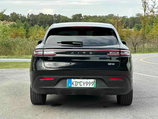 Aito M5 — Фото автомобиля 21