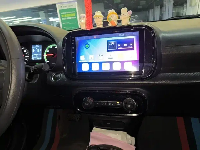 Roewe Clever — Фото автомобиля 12