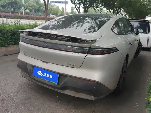 Dongfeng eπ 007 — Фото автомобиля 3