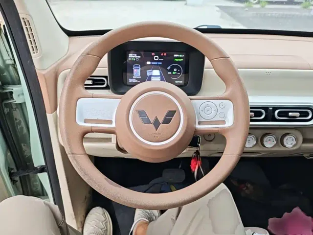 Wuling Hongguang Mini EV — Фото автомобиля 10