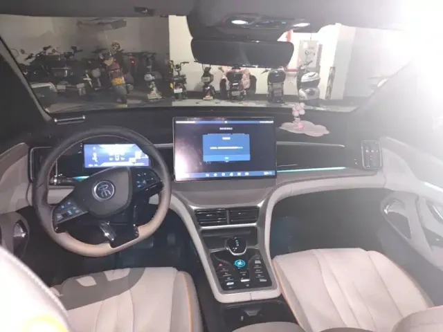 BYD Song Pro — Фото автомобиля 5