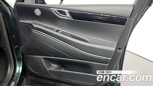 Genesis GV80 2.5T Бензин AWD — Фото автомобиля 30