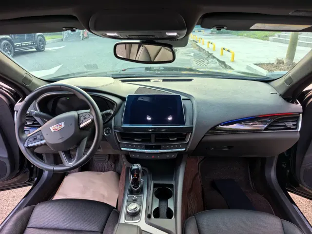 Cadillac CT5 — Фото автомобиля 13