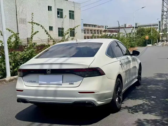 Honda Accord — Фото автомобиля 8