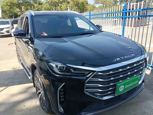 Jetour X70 Plus — Фото автомобиля 3