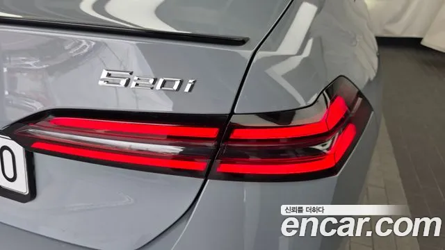 BMW 5-Series — Фото автомобиля 20