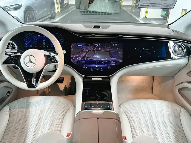 Mercedes-Benz EQS — Фото автомобиля 14