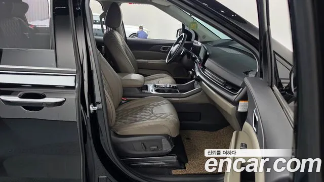 Kia Carnival Generation 4 — Фото автомобиля 16