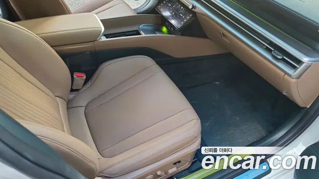 Hyundai Grandeur GN7 — Фото автомобиля 6