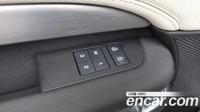 Land Rover Discovery — Фото автомобиля 29