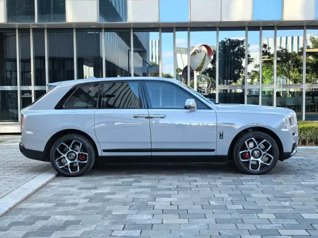 Rolls-Royce Cullinan — Фото автомобиля 5