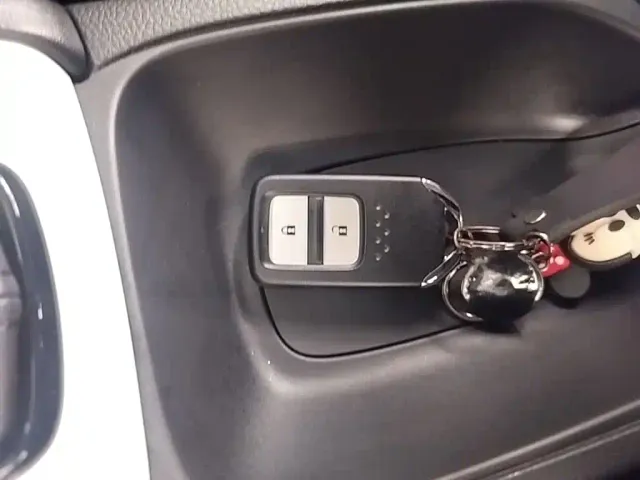 Honda Fit — Фото автомобиля 8