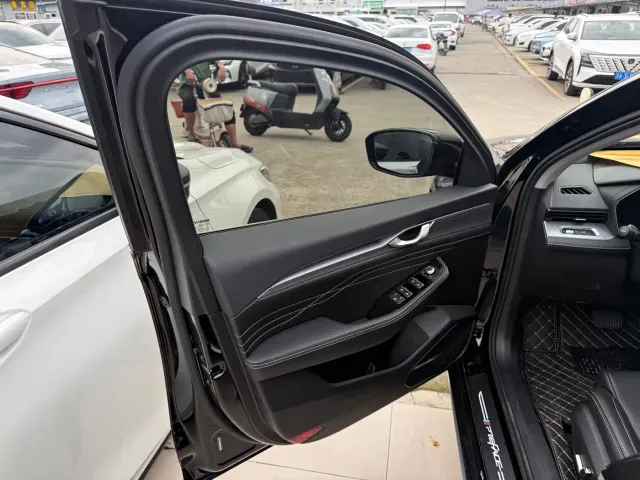 Geely Xingrui — Фото автомобиля 11