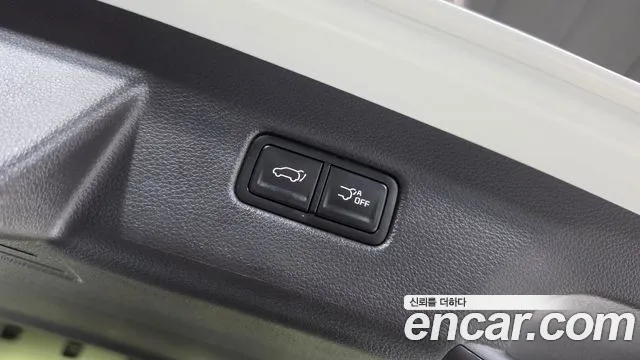 Kia Carnival Generation 4 — Фото автомобиля 17