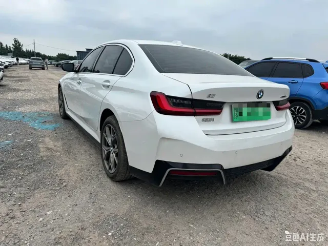 BMW i3 — Фото автомобиля 7