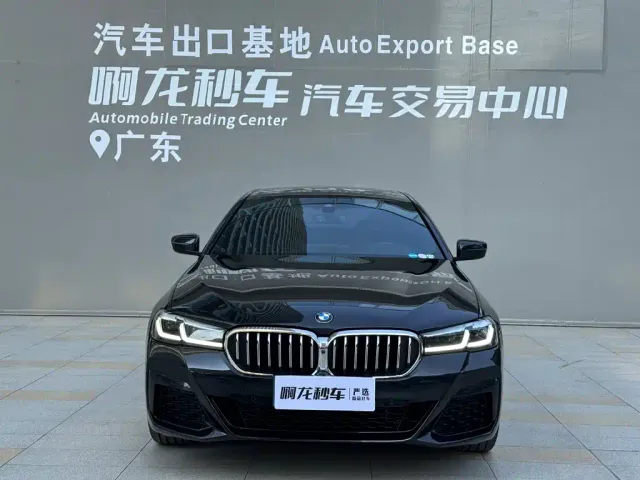 BMW 5 Series — Фото автомобиля 2