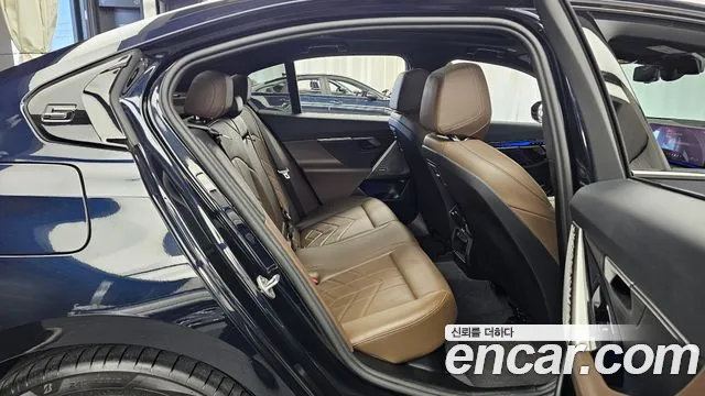 BMW 5 Series — Фото автомобиля 18