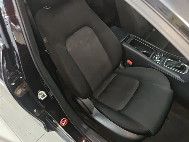 Mazda CX-4 — Фото автомобиля 24