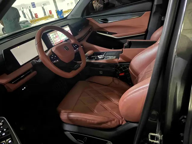 Changan CS75 Plus — Фото автомобиля 2