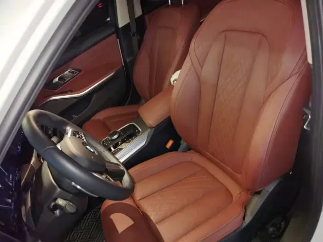 BMW 3 Series — Фото автомобиля 7