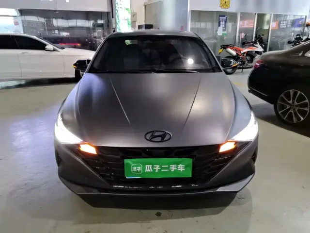 Hyundai Elantra — Фото автомобиля 2