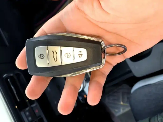 Geely Geometry E Firefly — Фото автомобиля 8