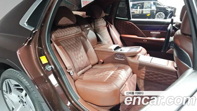 Genesis G90 Бензин 3.5 Turbo e-S/C AWD LWB — Фото автомобиля 10