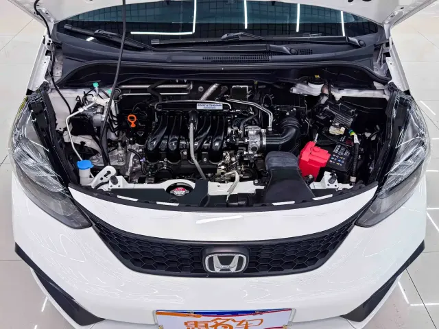 Honda Fit — Фото автомобиля 5