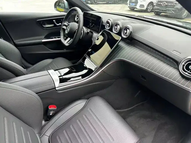 Mercedes-Benz C-Class — Фото автомобиля 16