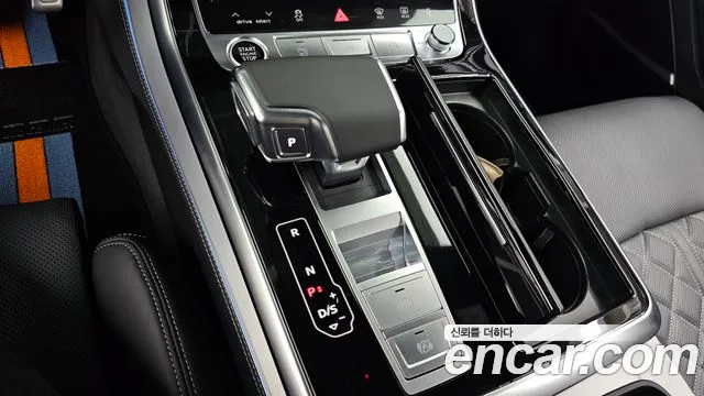 Audi Q7 — Фото автомобиля 7