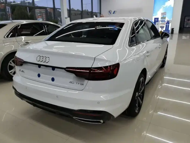 Audi A4L — Фото автомобиля 6