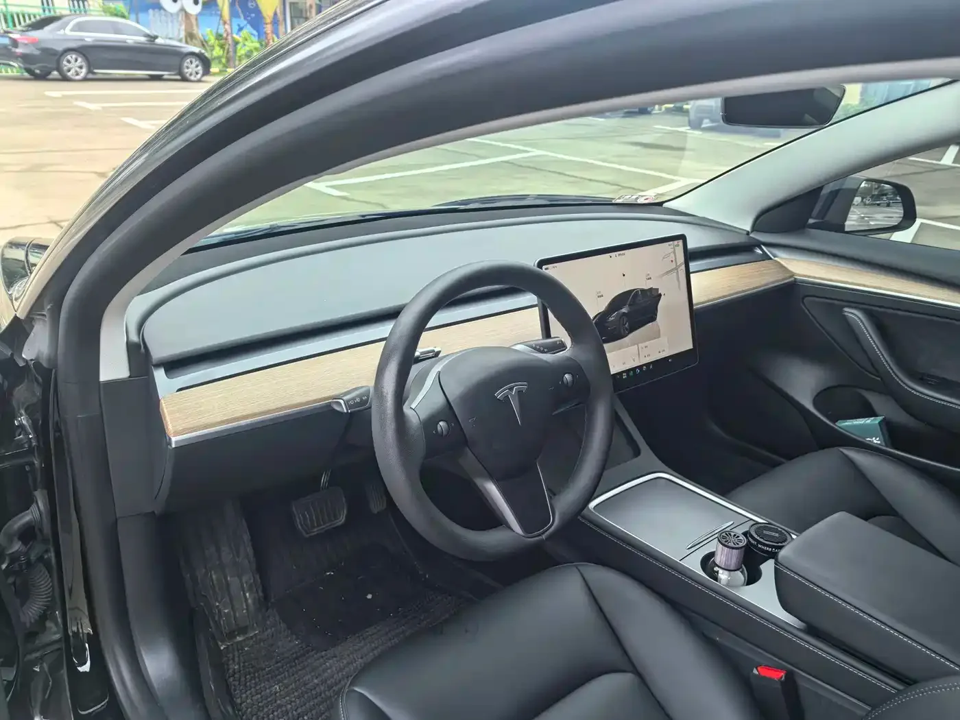 Tesla Model 3 2022 Model Rear-Wheel Drive Version — Фото автомобиля 13