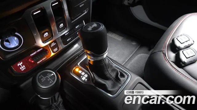 Jeep Wrangler JL — Фото автомобиля 9