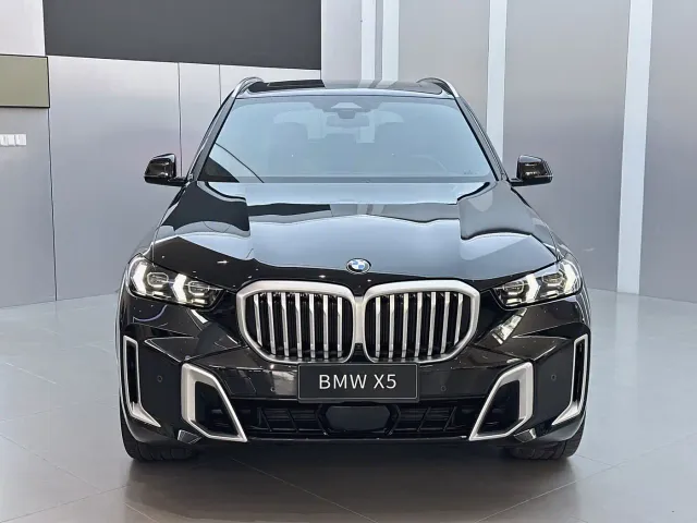 BMW X5 — Фото автомобиля 2