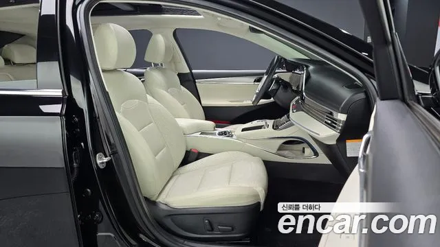 Hyundai Grandeur (New) Hybrid — Фото автомобиля 16