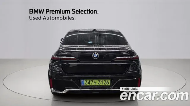 BMW 7 Series G70 — Фото автомобиля 4
