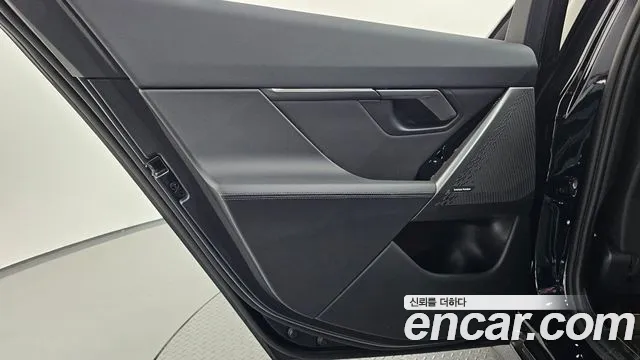 BMW 5 Series — Фото автомобиля 14