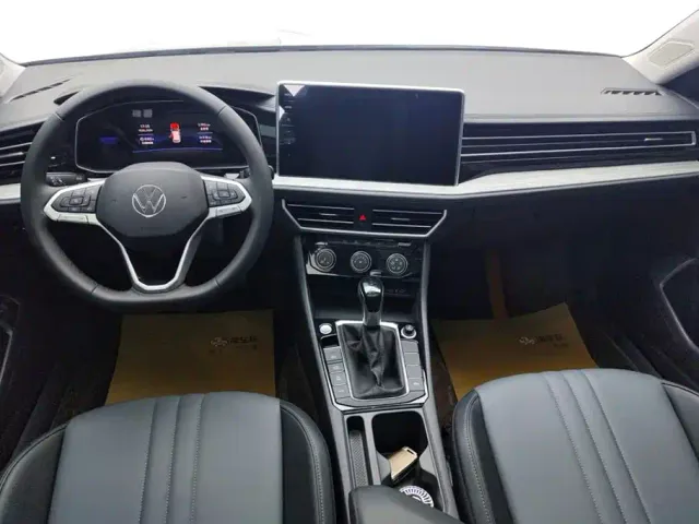 Volkswagen Sagitar — Фото автомобиля 12