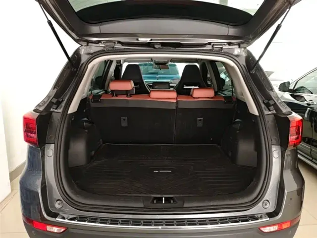 Changan CS75 — Фото автомобиля 18