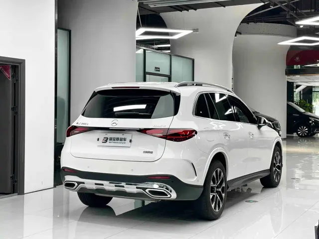 Mercedes-Benz Mercedes-Benz GLC 2024 Facelift GLC 260 L 4MATIC Luxury 5-seater — Фото автомобиля 11