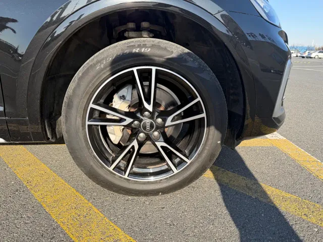 Audi Q5L — Фото автомобиля 17