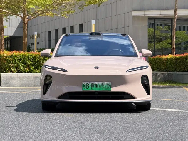 Nio ET5 — Фото автомобиля 2