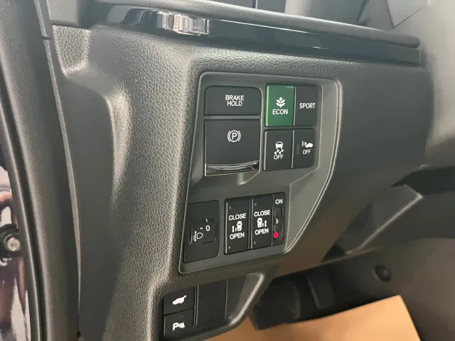 Honda Odyssey — Фото автомобиля 10