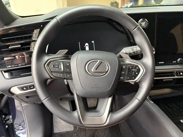 Lexus RX — Фото автомобиля 7