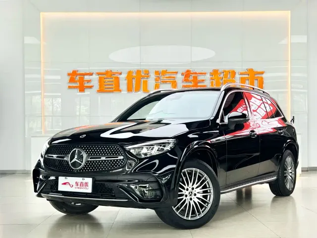 Фотография автомобиля — Mercedes-Benz GLC-Class
