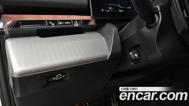 BMW 5 Series G60 — Фото автомобиля 19