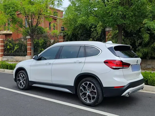 BMW X1 — Фото автомобиля 10