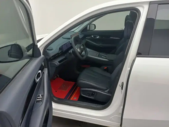 Geely Galaxy E5 — Фото автомобиля 8