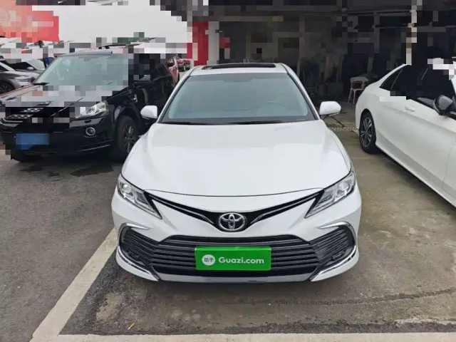 Toyota Camry — Фото автомобиля 2