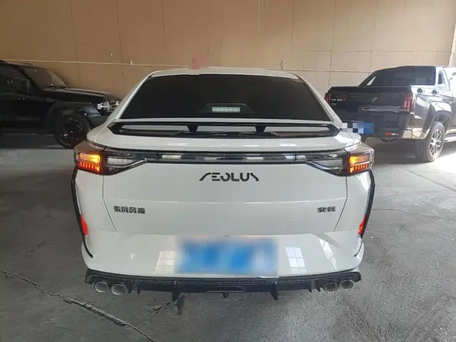 Dongfeng Yixuan — Фото автомобиля 5
